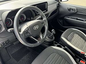 Hyundai  1.2 Trend (EURO 6d) Klima Einparkhilfe