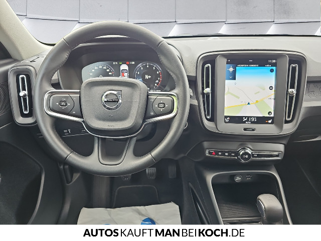 Volvo  XC40 Momentum Core, T2 Schaltgetriebe