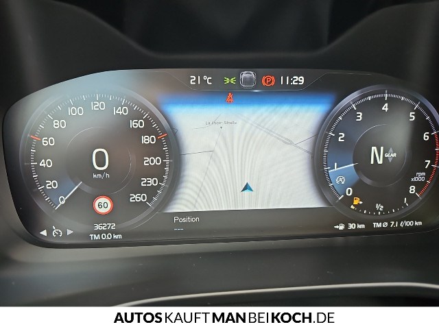 Volvo  XC40 Momentum Core, T2 Schaltgetriebe