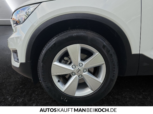 Volvo  XC40 Momentum Core, T2 Schaltgetriebe