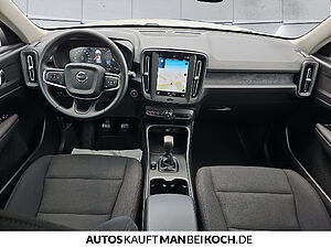 Volvo  XC40 Momentum Core, T2 Schaltgetriebe