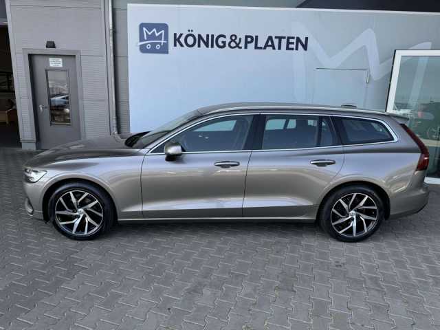 Volvo  D3 Momentum Pro (EURO 6d-TEMP)(DPF) Klima Navi