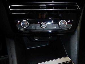 Opel  1.2 Turbo Aut. Elegance+Sitzh+PDC+LED
