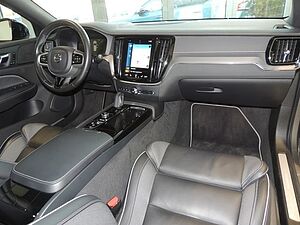 Volvo  Recharge T8 AWD Geartronic R-Design Klima